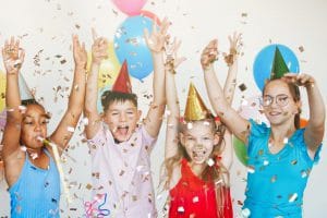 https://www.shutterstock.com/nl/image-photo/bright-cute-children-celebrate-birthday-multinational-1660663351