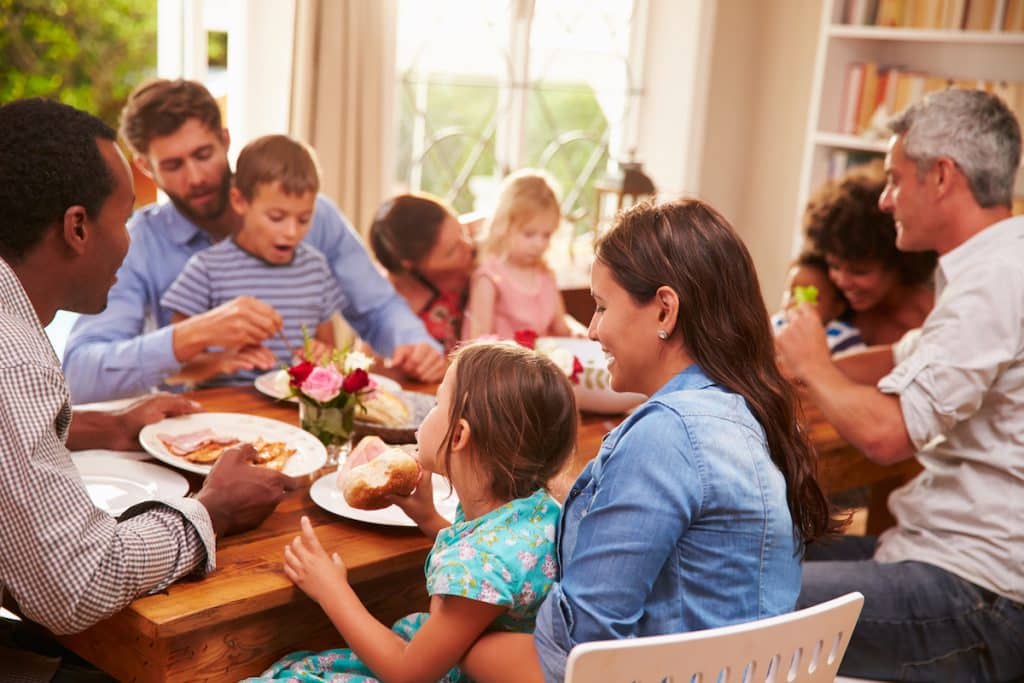 Mess-free dineren: tips & tricks voor stressvrije maaltijden met kinderen