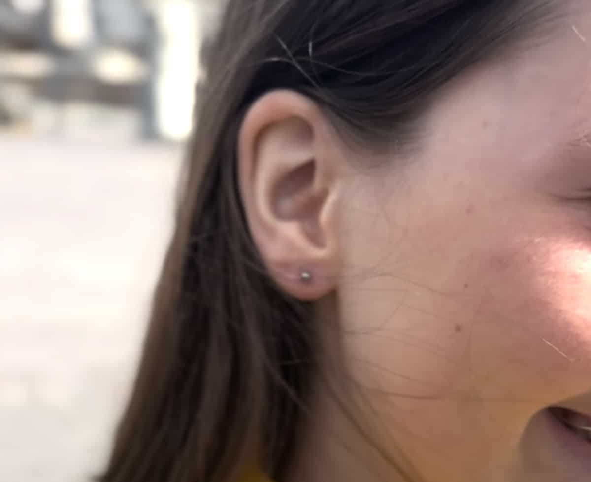 Oren piercen of gaatjes schieten, wat is de beste keuze? - MeerVanMir